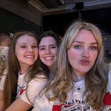 Brooke Ballard's Instagram, Twitter & Facebook