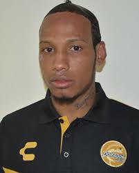 Vinicio Angulo » Record by referee