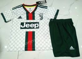 Mens juventus x gucci special edition jesery black 2020/21. 2019 20 Juventus Gucci White Kids Youth Soccer Uniform Soccer Uniforms Youth Soccer Soccer
