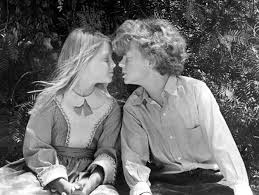 Jodie Foster And Johnny Whitaker In Tom Sawyer Jodie Foster Tom Sawyer Johnny Whitaker