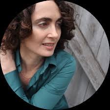 Robyn Levy's Instagram, Twitter & Facebook