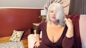 Mature: Mommy JOI 1 - video 2 - ThisVid.com