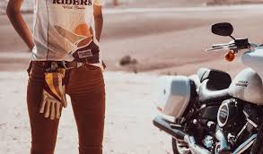 バイク 女子 ファッション ブランド