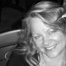 Deirdre Hebert's Instagram, Twitter & Facebook