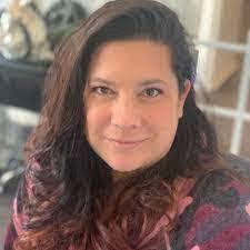 Kari Gilchrist's Instagram, Twitter & Facebook