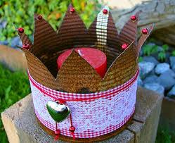 Almrausch Krone Rostige Deko Fur Garten Und Im Haus Www Fb Com Manusfaktur Krone Basteln Basteln Blechdosen Basteln