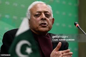 107 Sarwar Khan Stock Photos, High-Res Pictures, and Images