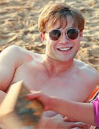 Aces High ♤ -> Profile: oswald sinclair