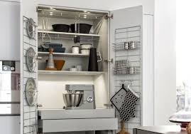 Grand espace ouvert à l'extérieur. Toutes Nos Astuces Deco Pour Amenager Une Petite Cuisine Elle Decoration