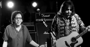 After years Ace Frehley and Peter Criss reunited on stage