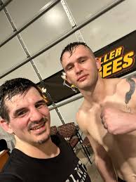 Stopped by friends gym to give a buddy some work with mma cage rounds. Wish  I had gotten some video it was fun time, this kid is good. , #mma  #kickboxing #striking #grappling #raptorjj #jiujitsu ...