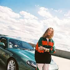 Okrem nich sa v ringu stretntú nasledujúce dvojice: Pinky Song By Black Angelika Frayer Flexking Luca Brassi10x Spotify