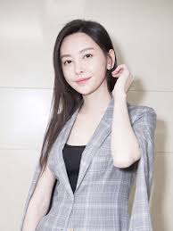 于文文出场费多少?于文文商演出场费价格