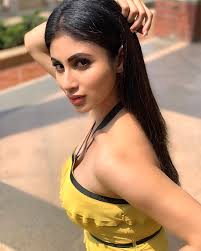 Mouni roy went to the kendriya vidyalaya in baburhat, cooch behar, where she studied till class 12. Why Mouni Roy Wants To Educate India S Men Rediff Com Movies