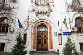 17.03.2021 finanțare de 100 de milioane euro pentru proiectul „școli mai sigure, incluzive și sustenabile guvernul româniei a aprobat în ședința de astăzi, 17 martie 2021, negocierea și semnarea acordului de împrumut dintre românia și banca internațională pentru reconstrucție și dezvoltare, în valoare de 100 milioane de euro, pentru susținerea proiectului școli mai. Update Noul Minister Al EducaÈ›iei È™i CercetÄƒrii Are Cu 95 De Posturi Mai Multe FaÈ›Äƒ De Cate Aveau EducaÈ›ia È™i Cercetarea La Un Loc In Fostul Guvern Potrivit Unui Proiect De Hg