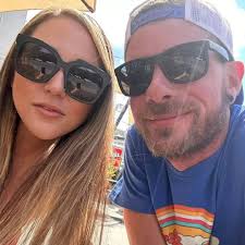 We wish Rhian Teasdale (Wet Leg) a very happy birthday! 🥳 See you