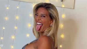La 'chica del clima' se animó a una producción caliente realizada por la periodista cristina pérez, inspirada en una sesión de fotos que hizo marilyn monroe. Sol Perez Compartio Atrevidisimas Fotos Y Videos