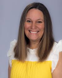 Roulhac Middle's Nancy Holley named Florida TaxWatch Middle School  Principal of the Year