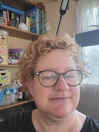 Hi 👋 no idea what colour my hair should be 🤯 I must have been every  coloir under the sun before now, but I'm now 55 and want a colour that  befits