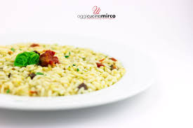 Con le dita rimuoviamo il sale in eccesso cambiando l'acqua più volte. Risotto Con Pomodori Secchi E Olive Taggiasche Oggi Cucina Mirco