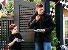 Is your parenting style authoritative, authoritarian, permissive, or uninvolved? Bad Parenting Tumblr Gifs Tenor
