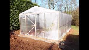 Découvrez nos serres fabriquées en france : Faire Une Serre En Polycarbonate Youtube
