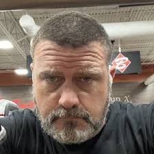 Stream Steve Tipton music