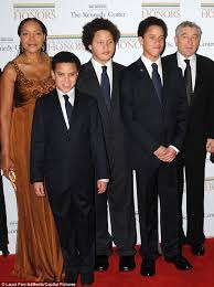 Grace hightower is currently single. Ig Mixdgrlprblems Ar Twitter Robert De Niro Has 6 Mixed Children With Actresses Diahnne Abbott Toukie Smith And Current Wife Grace Hightower