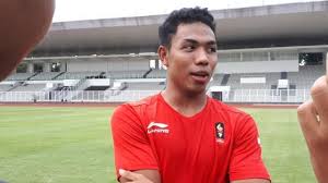 Zohri & pramusaji di hard rock cafe (kedubes ri finlandia) twitter asosiasi atletik polandia sempat mencuit bahwa zohri dipinjami bendera polandia yang dibalik untuk berfoto. Jadwal Lalu Muhammad Zohri Di Atletik Olimpiade Tokyo Tampil Besok Pagi Di Nomor 100 Meter Putra Tribunnews Com Mobile