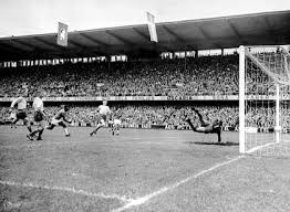 Das deutsche team hat am sonntag aber auch noch ein großes ziel. Wm Finale 1958 Peles Wundertor Verzauberte Die Welt Der Spiegel