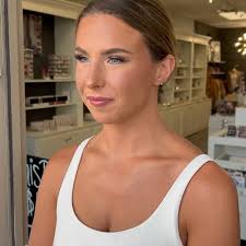 Congratulations to this beautiful mama-to-be ! @katherine.mei 🫶 Hair by  @laurasnyderhair 🙌  #indymua#indianapolismua#indianapolismakeupartist#indymakeup#indymakeupartist#indianamua#indianamakeupartist  #indyweddingmua