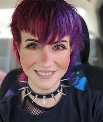 Help us settle a debate, is it Gemini hair or split dye? Hair by  @tk.colorss (she/her) ❤️🤍 #PulpRiot is the paint. 🎨 Shades used: Shag Rug  + Pyro + Fly Trap