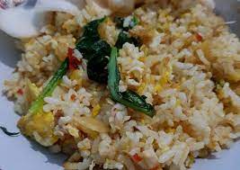 Nasi goreng is often described outside of its region of origin, maritime southeast asia, as an indonesian rice dish cooked with pieces of meat and vegetables. Resep Nasi Goreng Kampung Pedas Yang Gurih
