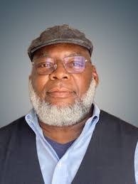 Robert Pia's Instagram, Twitter & Facebook