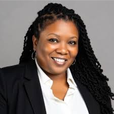 SSU acknowledges Ms. Polly as a forum speaker during S T E A M . Women in  science, technology, engineering, art,and mathematics