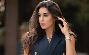 تحدثت الفنانة ياسمين صبري من قبل عن نظامها الغذائي القديم الذي كانت لا تتبع فيه أي قواعد أو حميات غذائية، حيث أنها كانت في السابق تقوم بصنع الأكلات الدسمة لزوجها التي. ÙŠØ§Ø³Ù…ÙŠÙ† ØµØ¨Ø±ÙŠ ØªØ®ÙˆØ¶ Ù…Ø¶Ù…Ø§Ø± Ø§Ù„Ø³ÙŠØ§Ø³Ø© Ù„Ø¯Ø¹Ù… Ø²ÙˆØ¬Ù‡Ø§