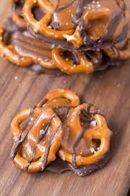 Salted Caramel Pretzel Snaps Video Oh Sweet Basil Recipe Desserts Recipes Food