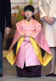 着袴（ちゃっこ）の儀」を終えられた愛子さま＝東…：愛子さまの歩み 写真特集：時事ドットコム さん