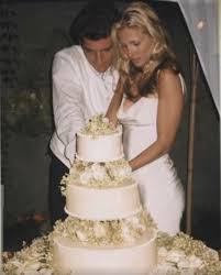 Pin By Littrell Cathy On Jfk Carolyn Bessette Kennedy Carolyn Bessette Kennedy Style Kennedy Wedding Dress
