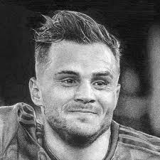 Extreme closeup of my drawing of Jordan Morris. Lots of really fine details  that you'd have to see in person to truly appreciate. For those who ordered  prints, they'll be shipped tomorrow!!