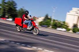 What S The Best Style Of Vehicle For Food Delivery Drivers Food Delivery Has Become A Staple In The On Demand Industry With Companie Delivery Man Scooter Man