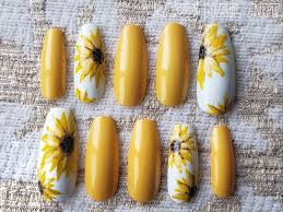 Sunflower Glue On Nails Sunny Yellow White Hand Painted Acrylic Press On Nails Sunflowernails In 2020 Glue On Nails Yellow Nails Design Press On Nails
