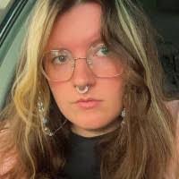 Abigail Brewer's Instagram, Twitter & Facebook