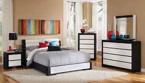 We carry bedroom furniture sets in all bed sizes, colors and styles to match your décor. Modern White King Bedroom Set Bedroom Set Up