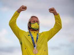 Owen wright, 29, suffered a serious brain injury in 2015 during the surfing world tour he is now championing the use of safety helmets while surfing to protect surfers from wipeout injuries Jyiwhcc6u8riam