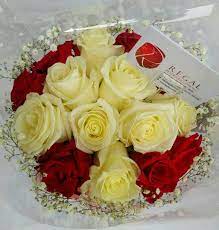 Bridal Bouquet 130 Two Colors Of Roses Red Yellow White Pink Orange Or Select Size Regal Flowers Fresh Flowers Roses Gifts Lagos And Abuja Nigeria