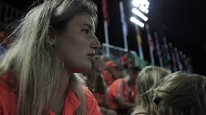 Wouter verbaasde zich er wederom over dat wij in nederland verjaardagen zo anders vieren dan in andere landen. Hockey Met Rivka Zwaan De Vriendin Van Mirco Pruyser Youtube