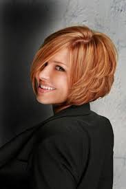 Comment styliser sa coupe tendance? Carre Plongeant Long Ou Court Comment Bien Faire Son Choix Coupe De Cheveux Carre Plongeant Court Cheveux Courts