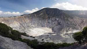 Dari cerita sangkuriang dan legenda gunung tangkuban perahu yang disampaikan, terdapat pesan moral yang bisa dipelajari dari legenda asal muasal gunung tangkuban perahu ini. Cerita Sangkuriang Dan Asal Usul Gunung Tangkuban Perahu Histori