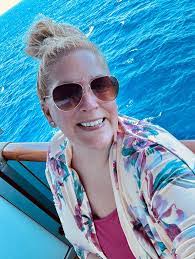 Dana Ciesielski's Instagram, Twitter & Facebook